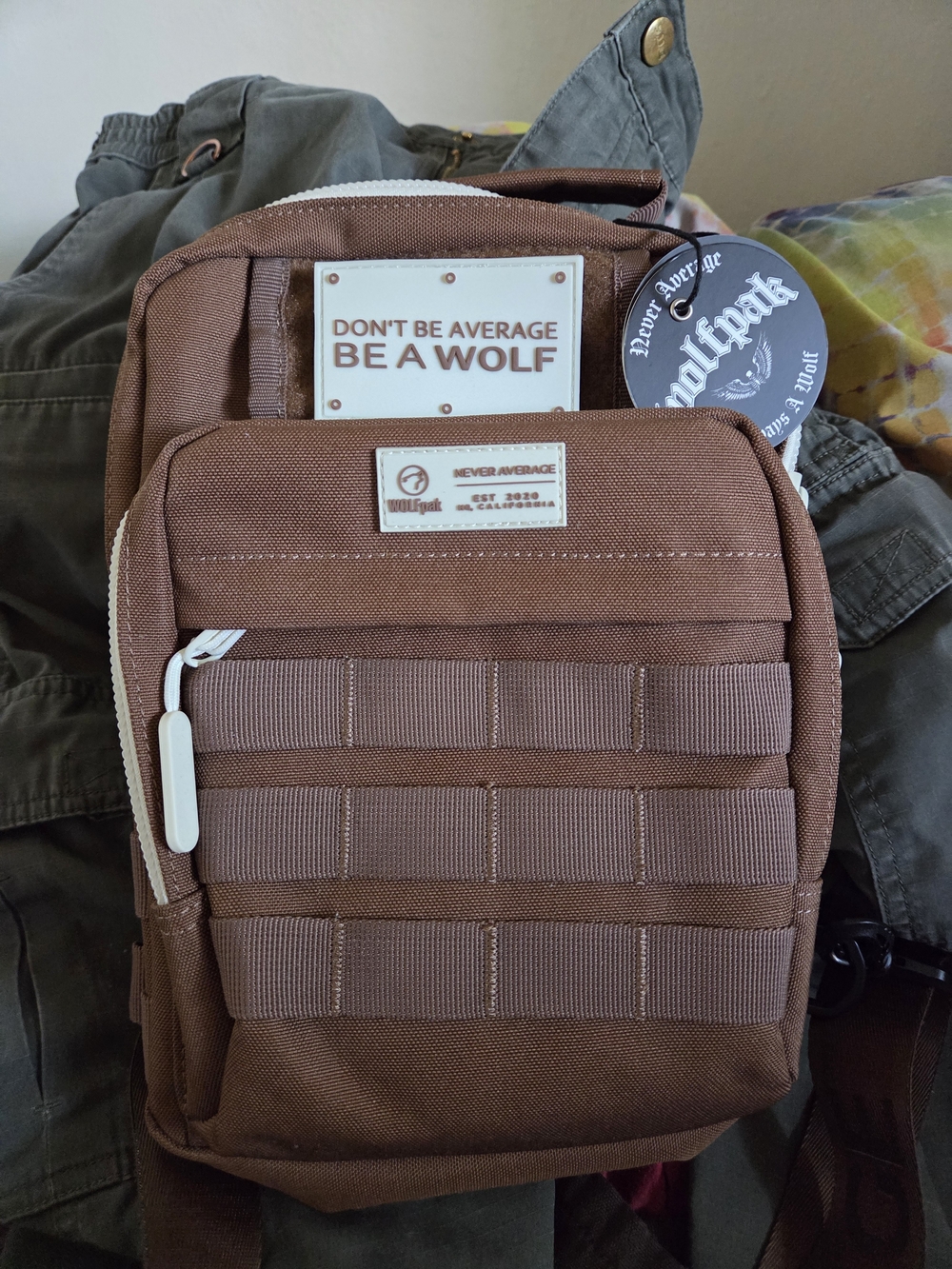 Wolfpak Cocoa 9L Sling NWT